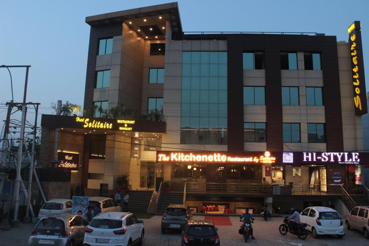 Hotel Solitaire Chinhat Exterior foto